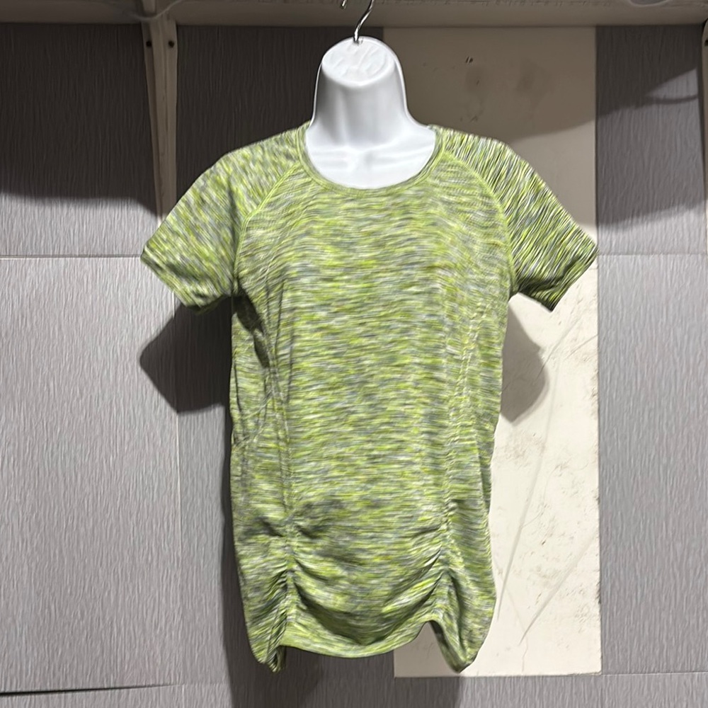 ATHLETA SEAMLESS FASTEST TRACK TEE